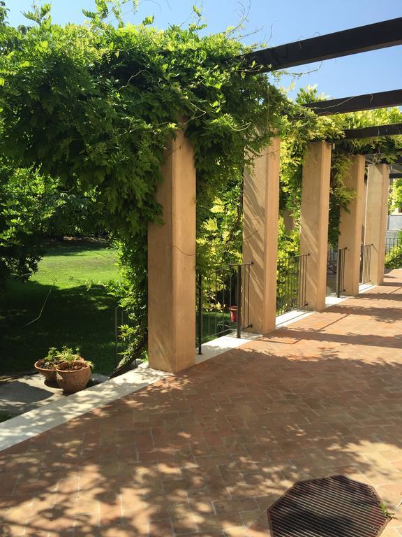 Ca'bert Dei Glicini Couette-café Castelnuovo del Garda